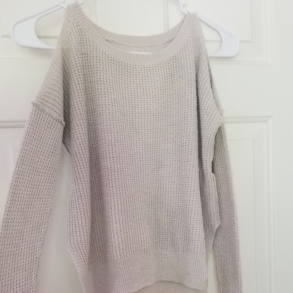 Cream Hollister Sweater